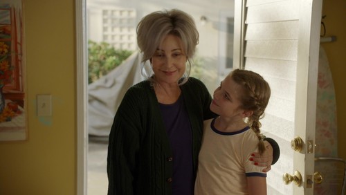 Young Sheldon S03E06 A Parasol and a Hell of an Arm 1080p AMZN WEB DL DDP5 1 H 264 NTb