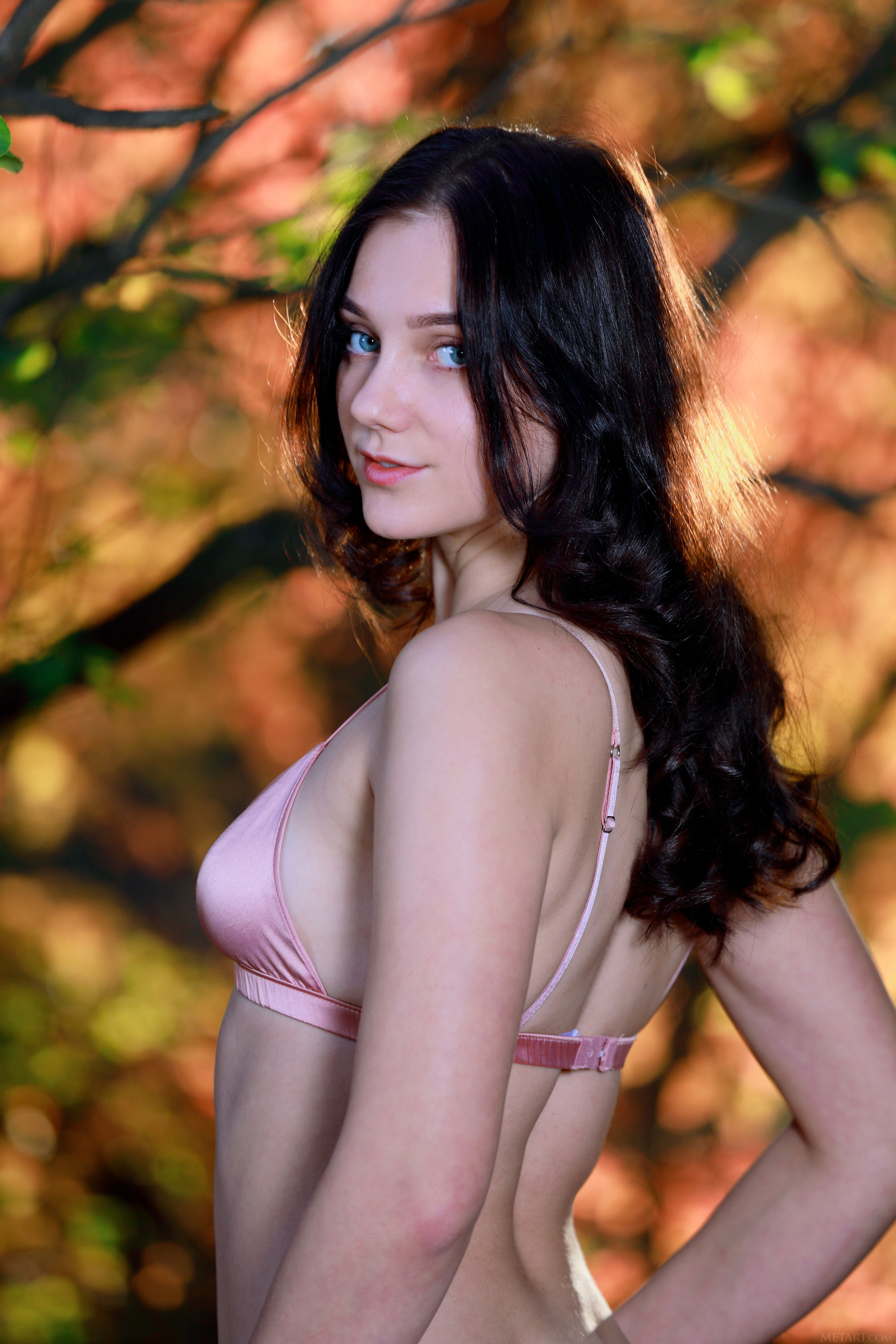 MetArt_Presenting-Polly-Pure_Polly-Pure_high_0020.jpg