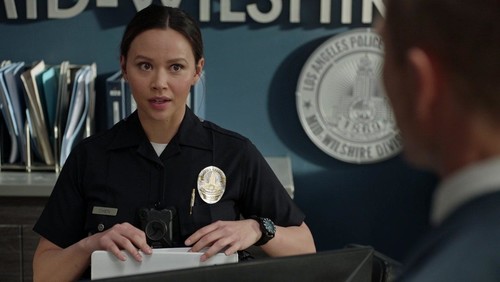The Rookie S02E16 The Overnight 720p AMZN WEB-DL DDP5 1 H 264-NTb 