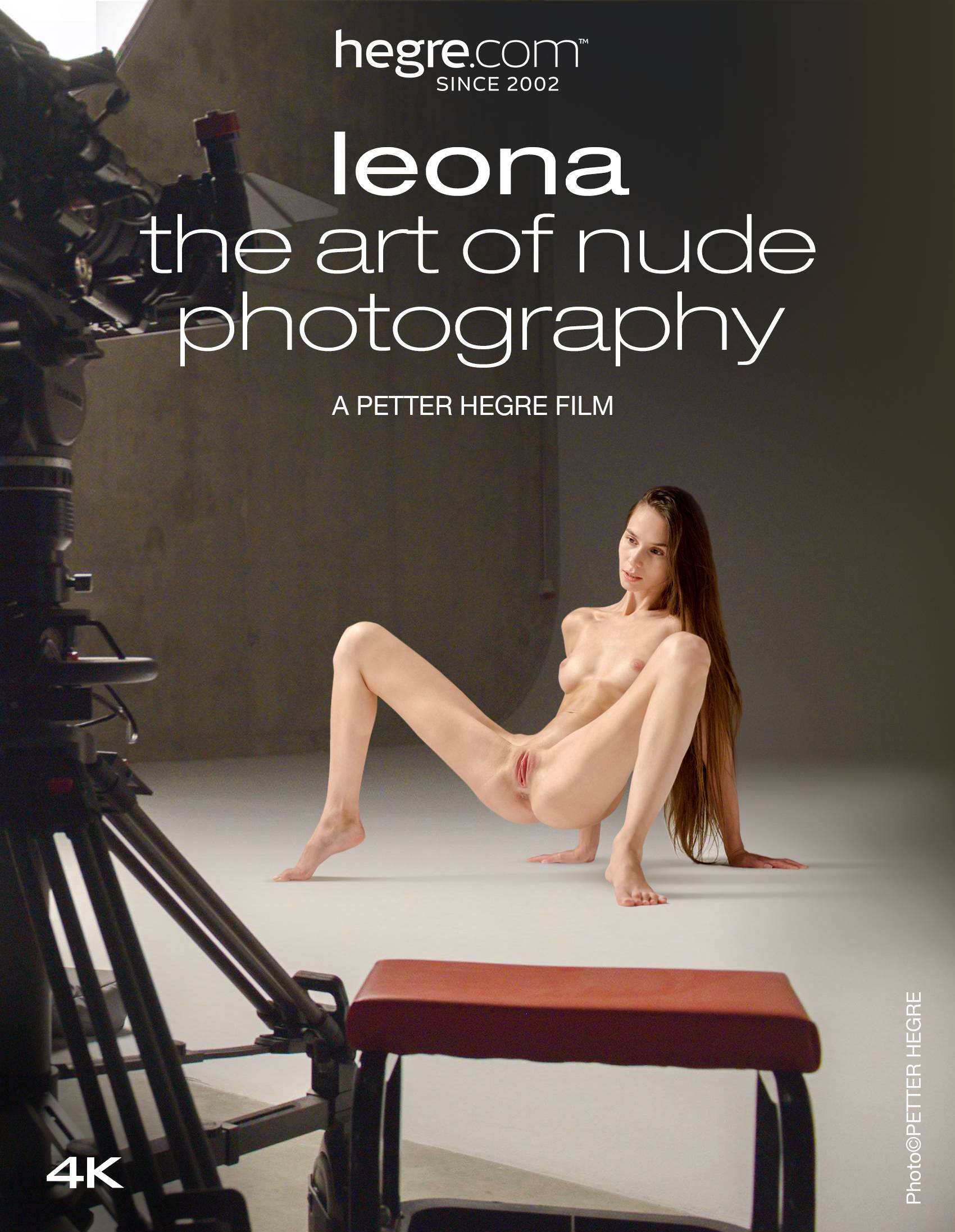 leona-the-art-of-nude-photography-poster.jpg