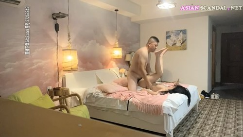 Hübsche Prostituierte im Fengyue Hotel