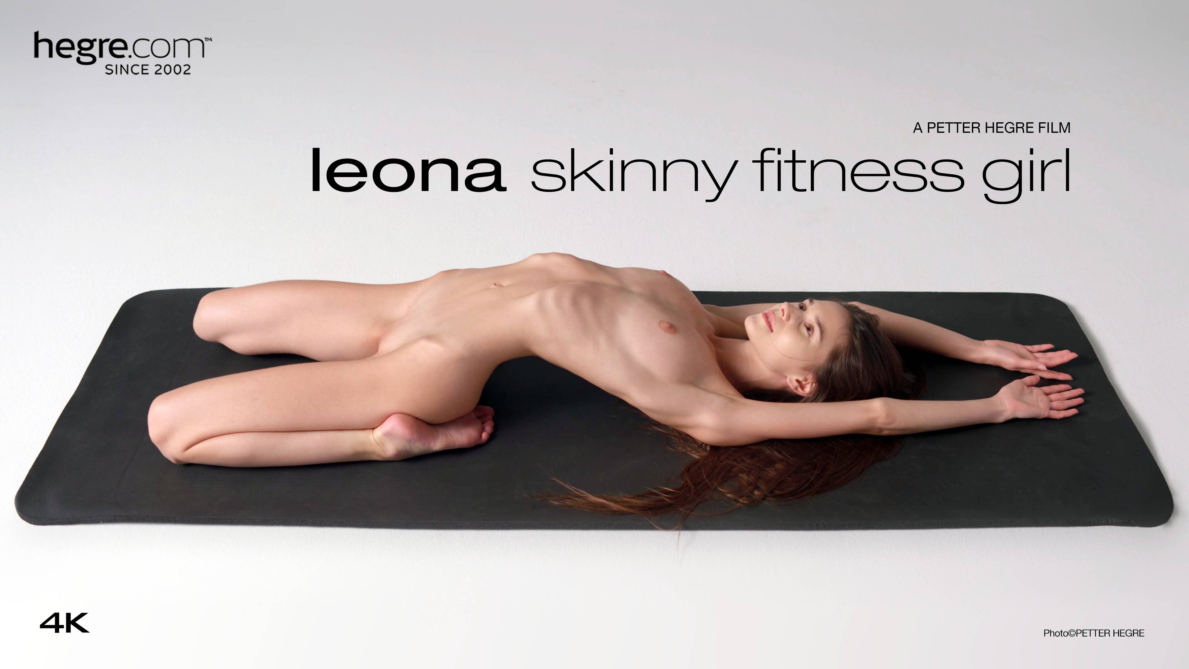 leona-skinny-fitness-girl-board.jpg