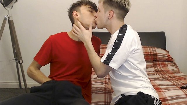 Callum_and_Cole_-_Lad_Gets_Fucked_When_No_Ones_Home_720p_s1.jpg